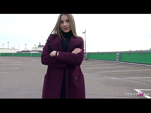 ❤️ IS SCÓITÉAL Gearmánaigh Aisling A THUGANN CRUACH, TELLTALE PÁIRCEÁLA AGUS SEXY AR AIRGEAD ❤ Físeán gnéis linn ❤