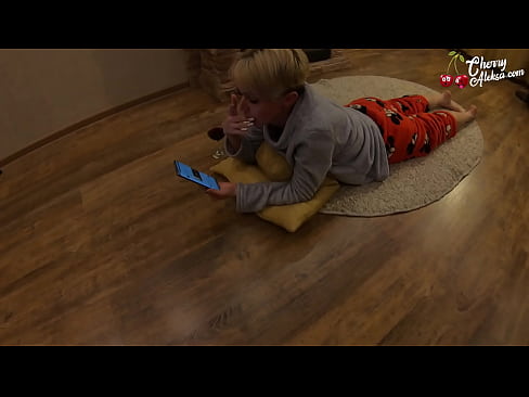 ❤️ Crazy Blonde sucking dick ollmhór sucking agus preabadh ar sé - gnéas anal ❤ Físeán gnéis linn ❤